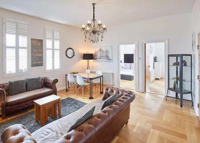 Host & Stay - Boutique Balcony